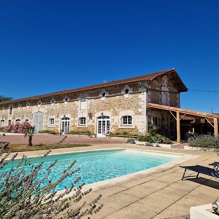 Suaux Les Quintanes B&B 외부 사진