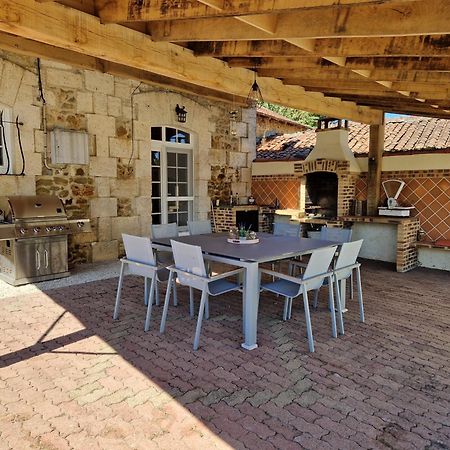 Suaux Les Quintanes B&B 외부 사진