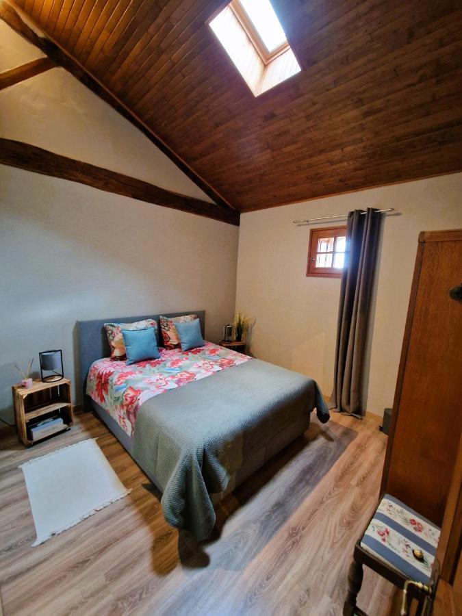 Suaux Les Quintanes B&B 외부 사진
